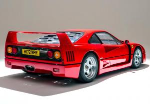 Ferrari F40 с минимальным пробегом пустят с молотка