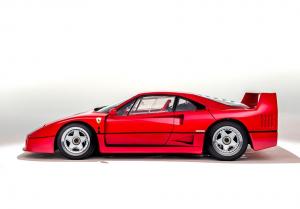 Ferrari F40 с минимальным пробегом пустят с молотка