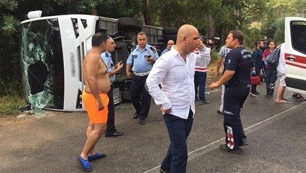 В Турции 11 россиян пострадали в ДТП с туристическим автобусом