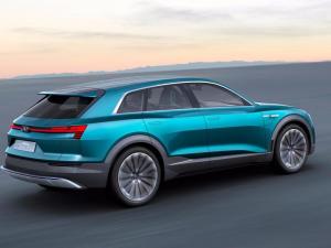 Audi будет оснащать свои электромобили китайскими солнечными батареями