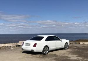 В России выставили на продажу Mercedes, который почти превратился в Bentley