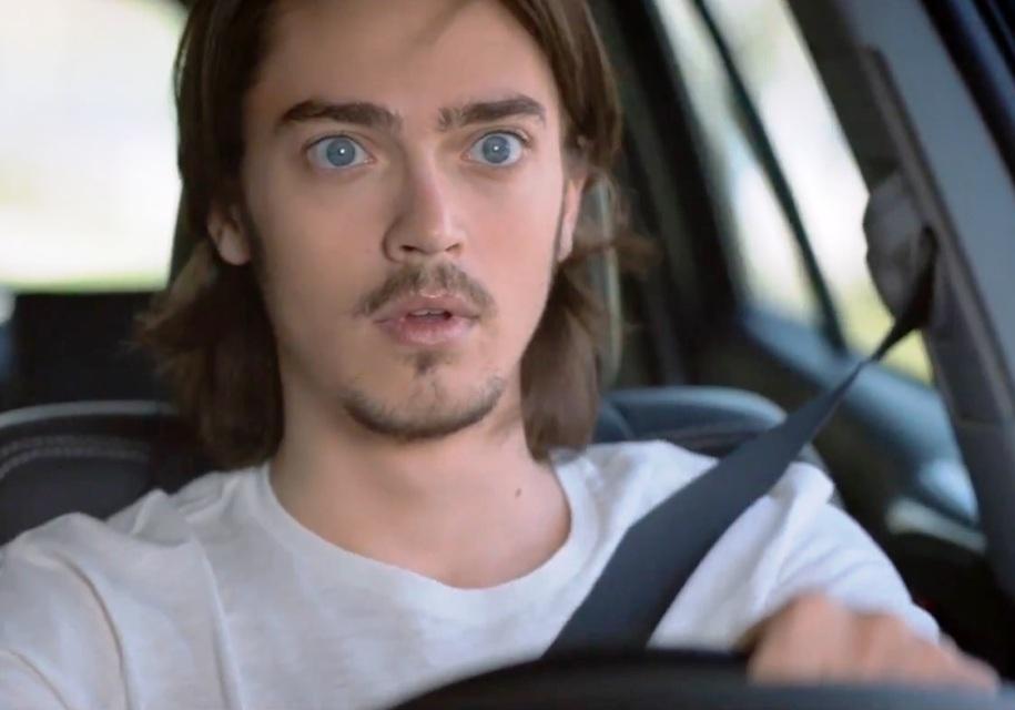 Toyota предложила успокаивать молодых водителей скучной музыкой