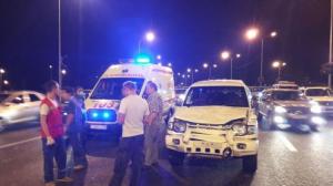 Женщины переходили дорогу в неположенном месте и попали под колеса
