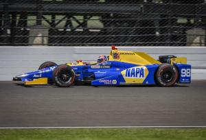 Команда Andretti продлила контракты с Александром Росси и Honda