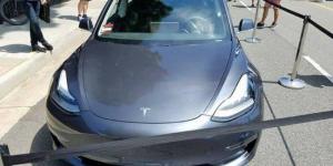 Украинцы уже заказали больше сотни новейших Tesla Model 3