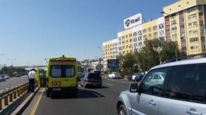 Еще одна женщина попала под колеса по проспекту Аль-Фараби в Алматы