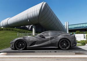 На торги выставят самую дорогую Ferrari 812 Superfast. Но без мотора и салона