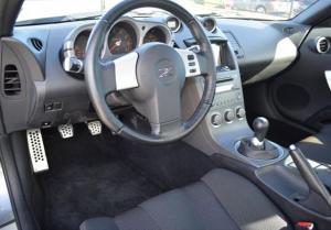 На продажу выставили первый выпущенный Nissan 350Z
