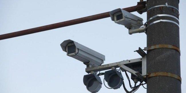 На дорогах Украины ржавеют установленные видеокамеры - применение придержали