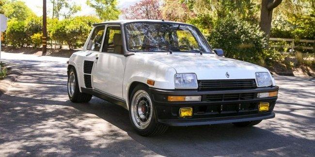 33-летний Renault продали за баснословную сумму денег
