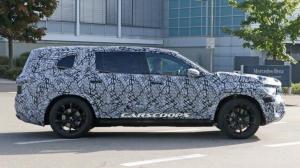 Новый Mercedes-Benz GLS впервые замечен на тестах