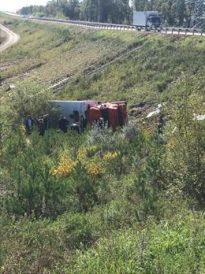 В Приамурье из-за столкновения грузовика и вахтового автомобиля пострадали 15 человек