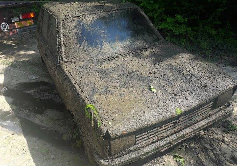 Во Франции нашли угнанный 38 лет назад Peugeot и его владельца