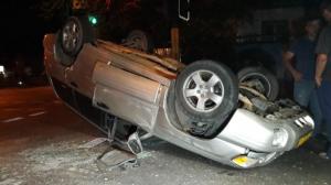 ДТП с "перевертышем" в Алматы: водитель чудом не пострадал