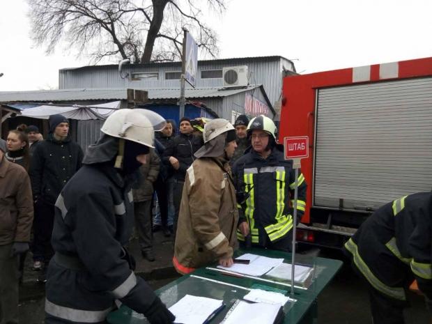В центре Киева взорвался автомобиль 