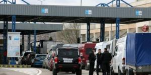Полиция вскрыла схему, по которой в Украину заехало 800 нерастаможенных авто