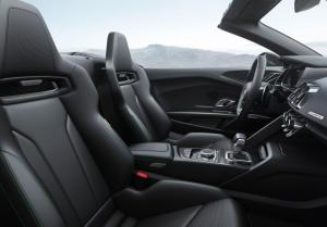Для Audi R8 Spyder сделали крышу c «дефлектором звука»