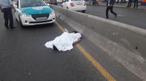 Напротив торгового центра в Алматы насмерть сбили парня