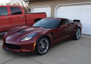 Новый Chevrolet Corvette списали из-за трещины