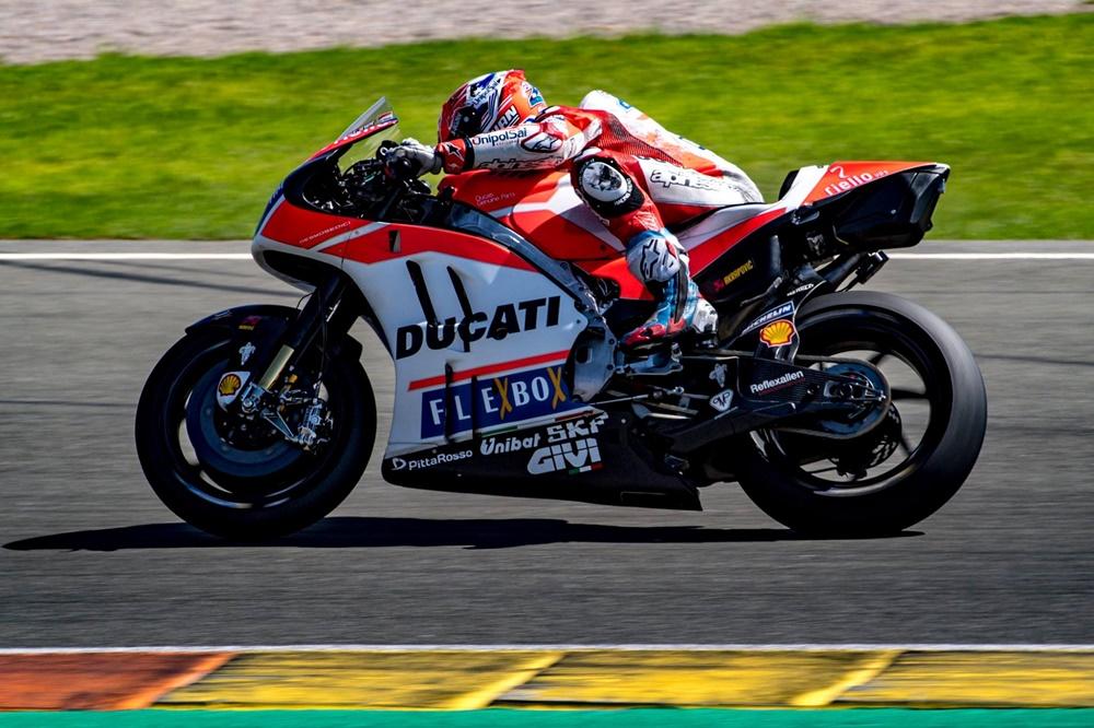 Кейси Стоунер тестирует Ducati в Валенсии
