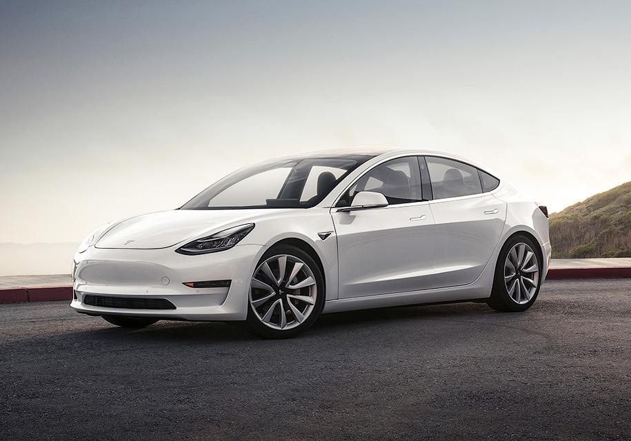 Tesla отказалась побороться за звание лучшей машины года в США