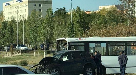 Ребенок погиб в аварии с автобусом в Астане