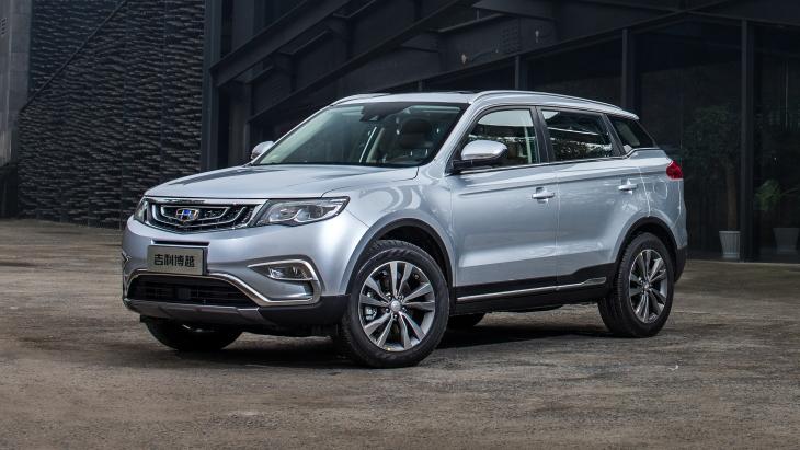 Российские продажи кроссовера Geely Atlas стартуют в ноябре