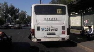 В ДТП с пассажирским автобусом пострадали три человека