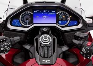 Первые фотографии Honda Gold Wing 2018