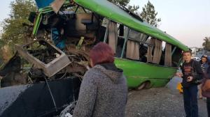Под Харьковом в ДТП с автобусом и грузовиком пострадали 23 человека