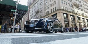 Cadillac отправит в путешествие по США 12 седанов на автопилоте

