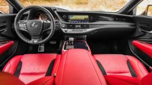 Дешевле конкурентов: названы официальные цены нового Lexus LS
