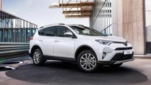 Кроссовер Toyota RAV4 в России: новые комплектации и дизельный мотор