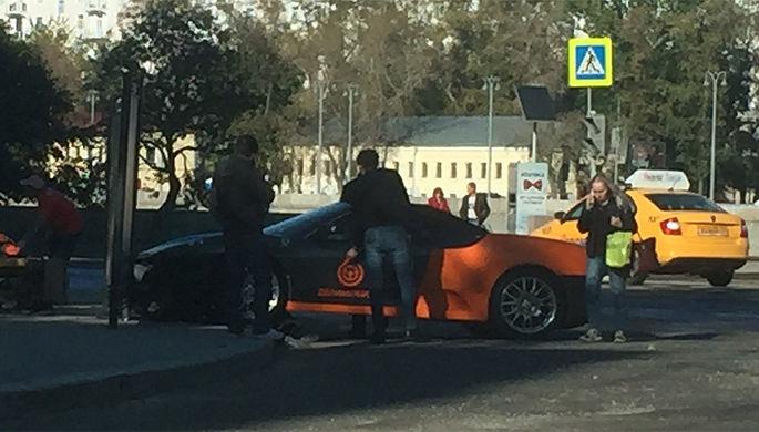 В Москве в ДТП разбили единственный каршеринговый Ferrari
