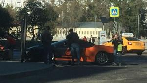 В Москве в ДТП разбили единственный каршеринговый Ferrari