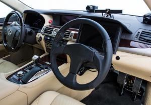 Toyota сделала беспилотник с двумя рулями