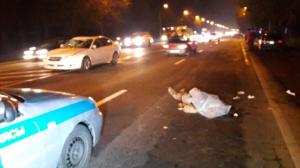 В Алматы мужчина погиб под колесами машины на Кульджинском тракте 