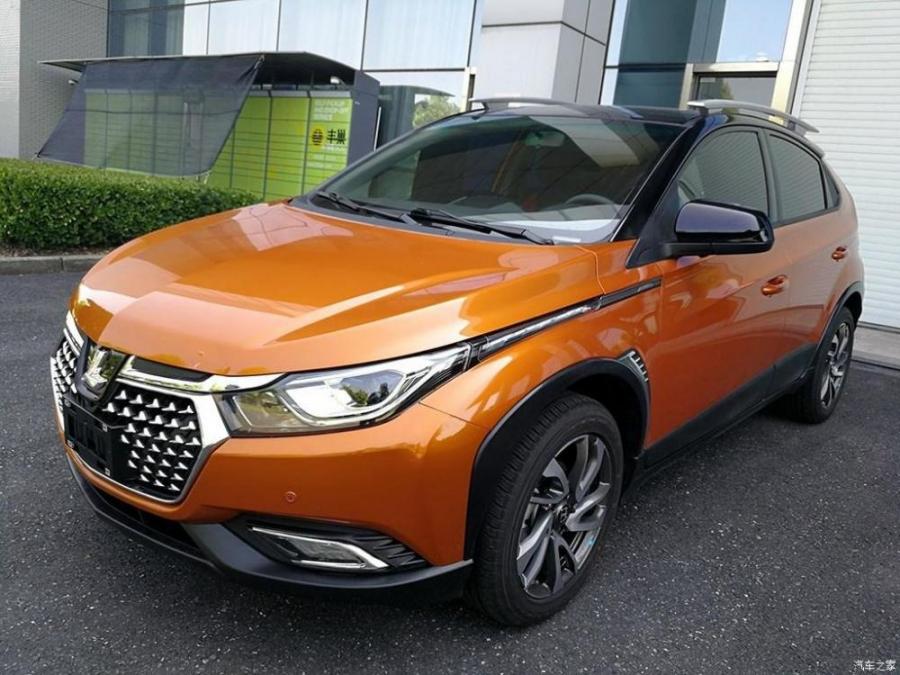 Компания Luxgen выпустила компактный кроссовер
