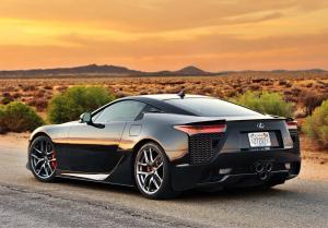 В США на продажу выставили Lexus LFA с пробегом 573 километра