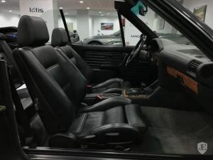 Старую BMW 3 E30 продают по цене Bugatti Veyron