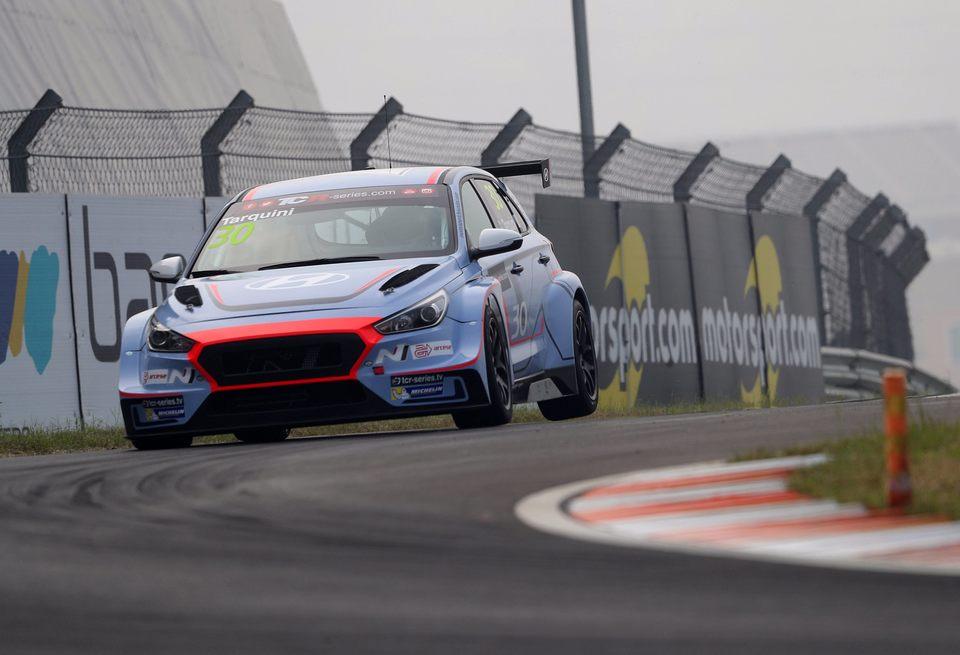 Габриэле Тарквини принес победу Hyundai в дебютной гонке в TCR