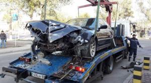 Водитель BMW снес столб и скрылся с места ДТП пешком в Алматы