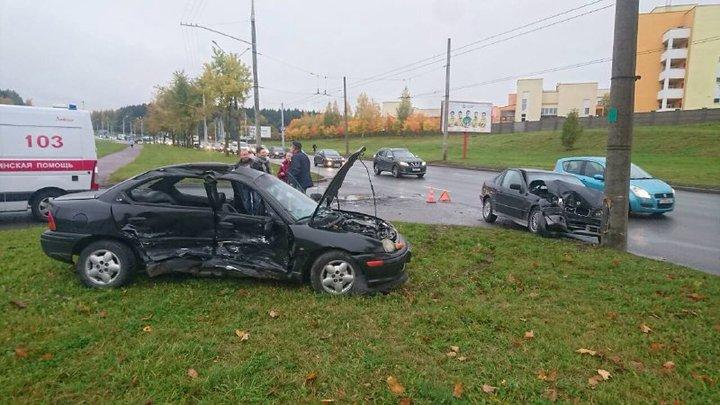 В Минске Chrysler не пропустил BMW: пострадали два человека