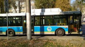 ДТП с автобусом в Алматы: Пострадала пассажирка автобуса