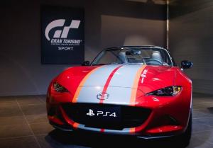 В коллекционный набор GranTurismo Sport включили настоящий Mazda MX-5