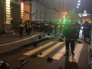 В Харькове внедорожник въехал в толпу людей