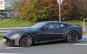 Новый суперкар Aston Martin впервые замечен без камуфляжа