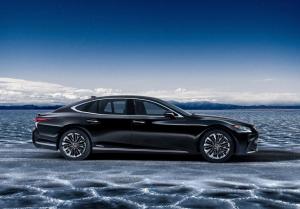 Новый Lexus LS получит «умный» руль