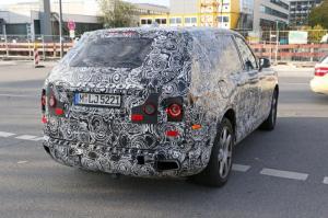 Rolls-Royce Cullinan 2018: первые фото салона кроссовера Роллс-Ройс