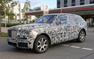 Rolls-Royce Cullinan 2018: первые фото салона кроссовера Роллс-Ройс